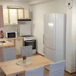 Petra Apartment *