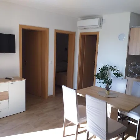 Apartment Petra *