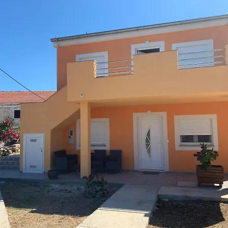 Petra Appartement Olib